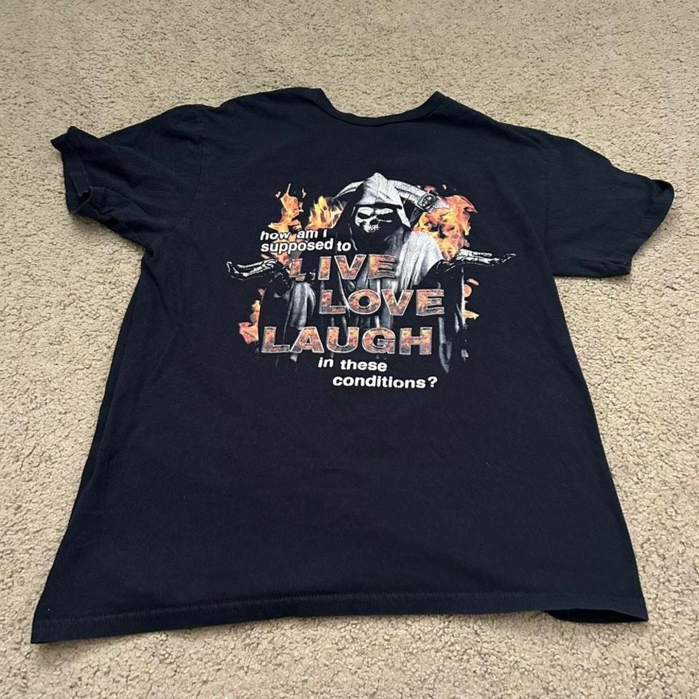 Hot Topic "how can I live laugh love in these conditions" black cotton tee